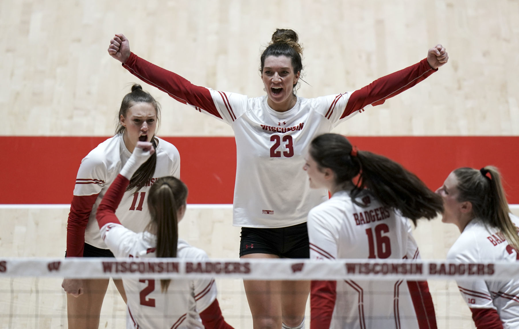 Badgers 3, Illinois State 0